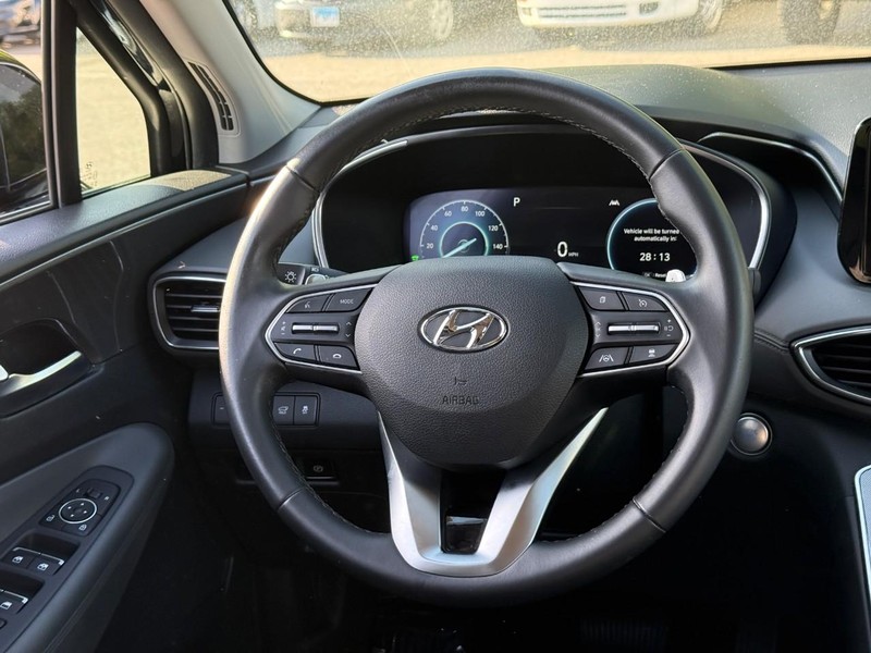 Hyundai Santa Fe Hybrid Vehicle Image 16