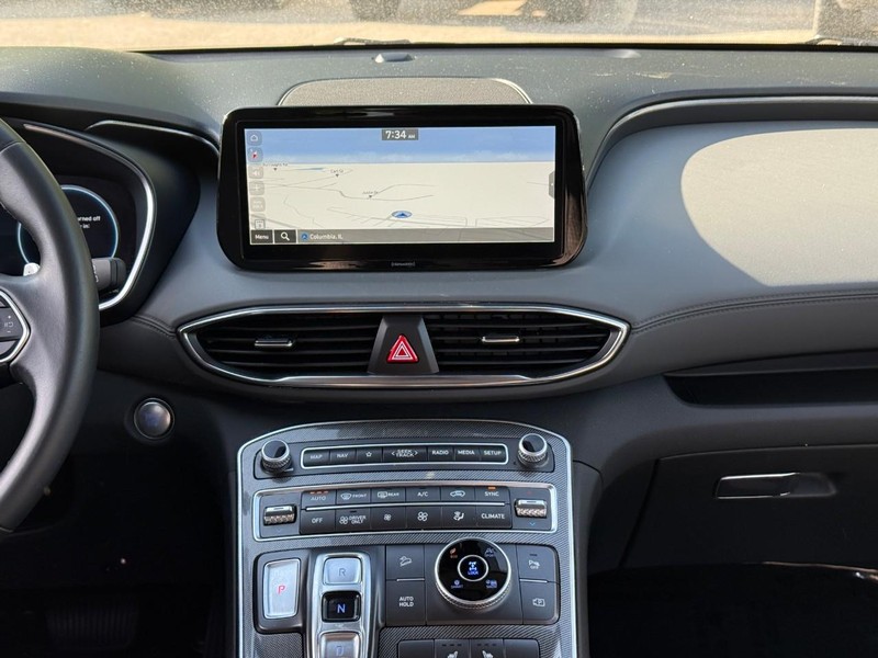 Hyundai Santa Fe Hybrid Vehicle Image 17