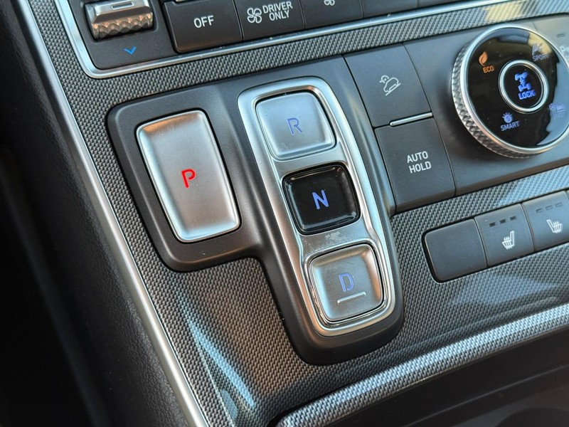 Hyundai Santa Fe Hybrid Vehicle Image 27