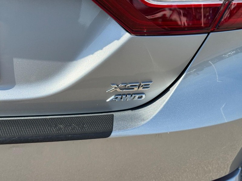 Toyota Camry Vehicle Image 07