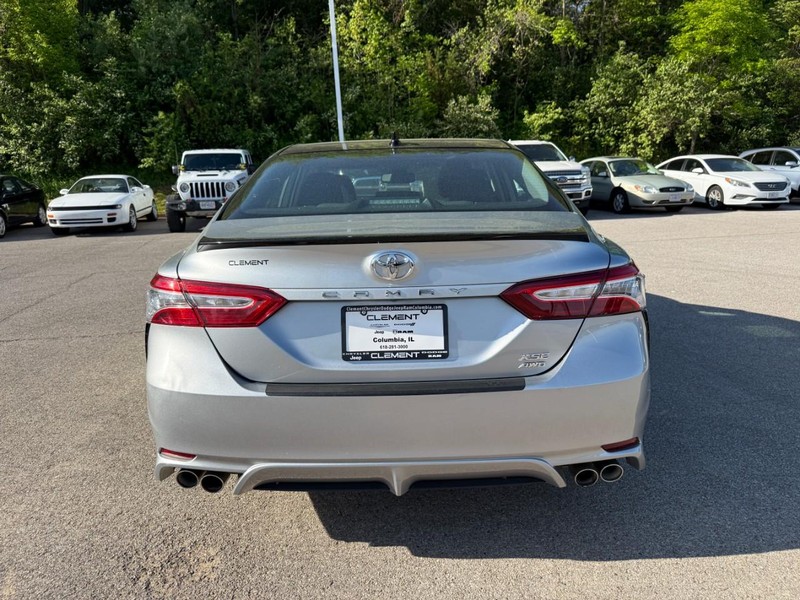 Toyota Camry Vehicle Image 08