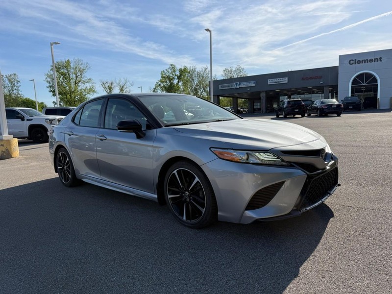 Toyota Camry Vehicle Image 11