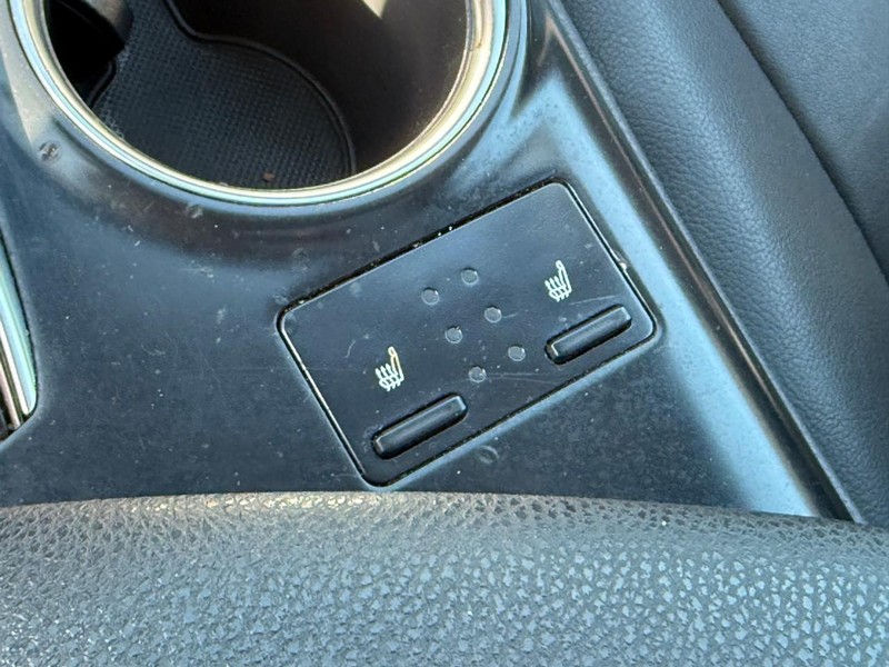 Toyota Camry Vehicle Image 27