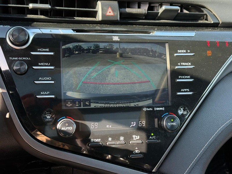 Toyota Camry Vehicle Image 28