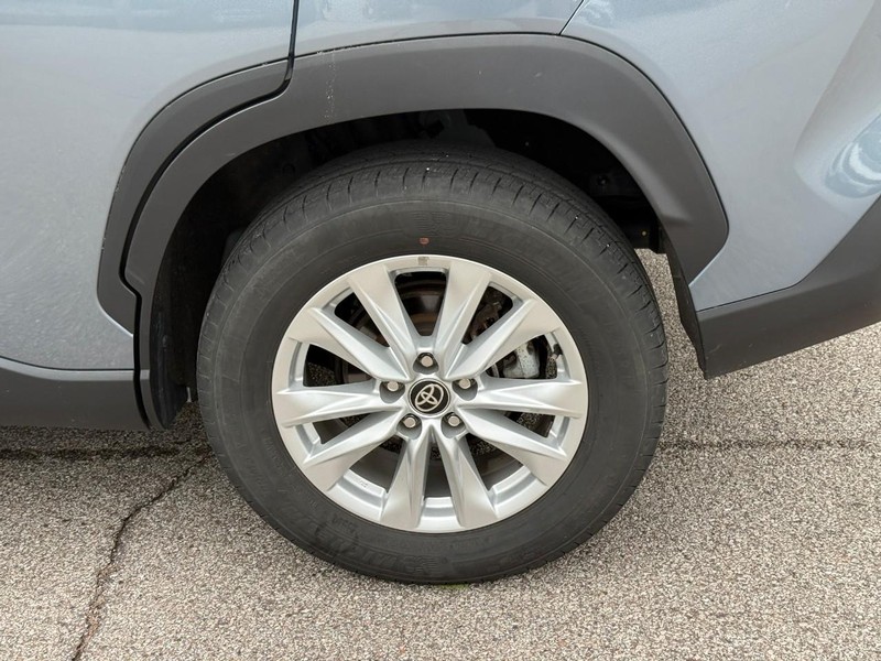 Toyota Corolla Cross Vehicle Image 05