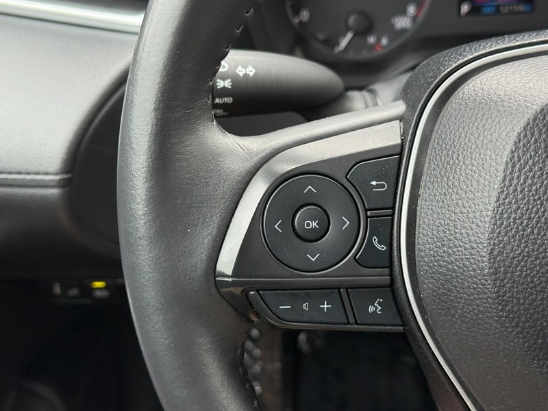 Toyota Corolla Cross Vehicle Image 21