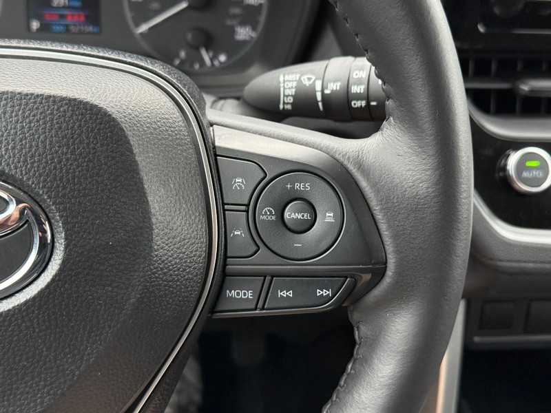 Toyota Corolla Cross Vehicle Image 22