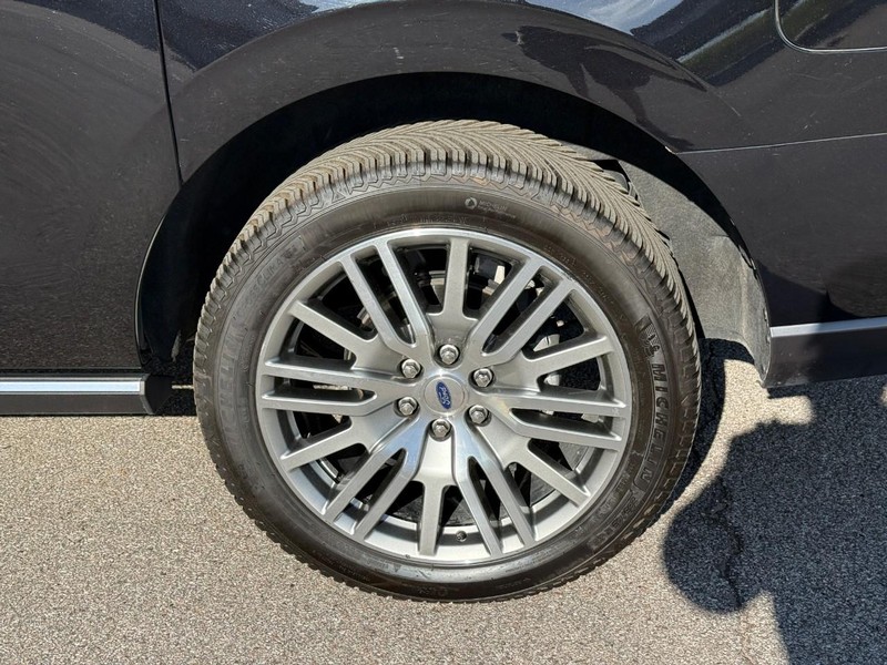 Ford Expedition Max Vehicle Image 05