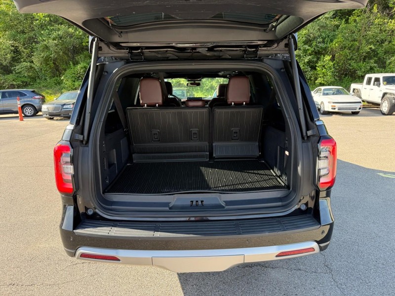 Ford Expedition Max Vehicle Image 07