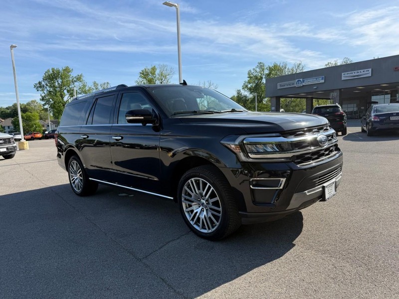 Ford Expedition Max Vehicle Image 11