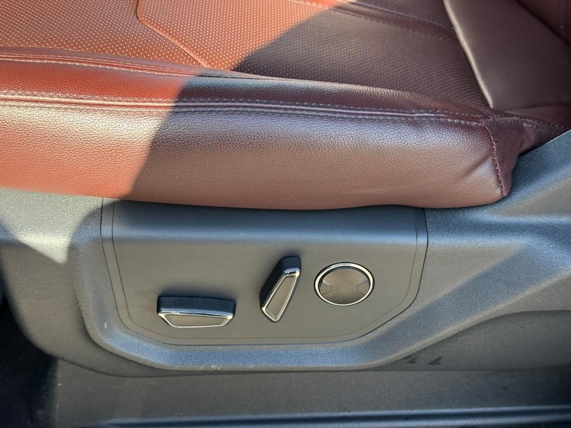 Ford Expedition Max Vehicle Image 22