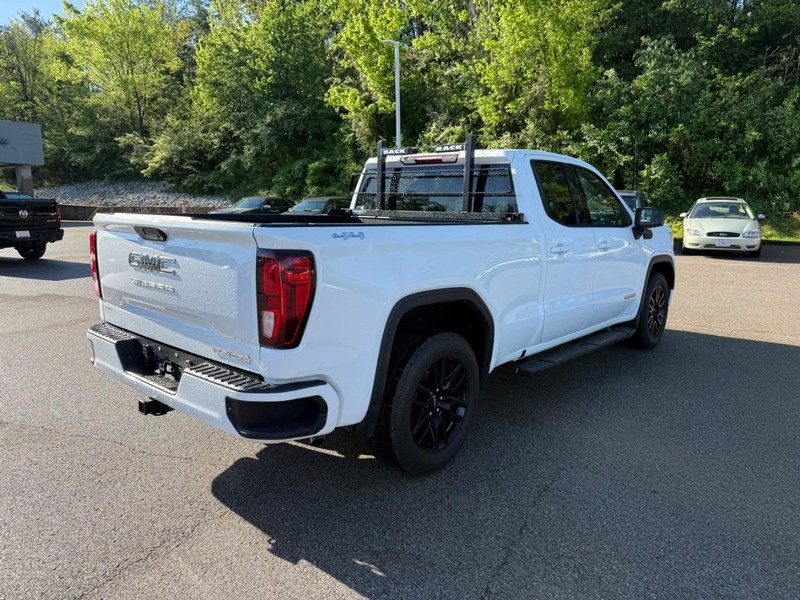 GMC Sierra 1500 Vehicle Full-screen Gallery Image 8