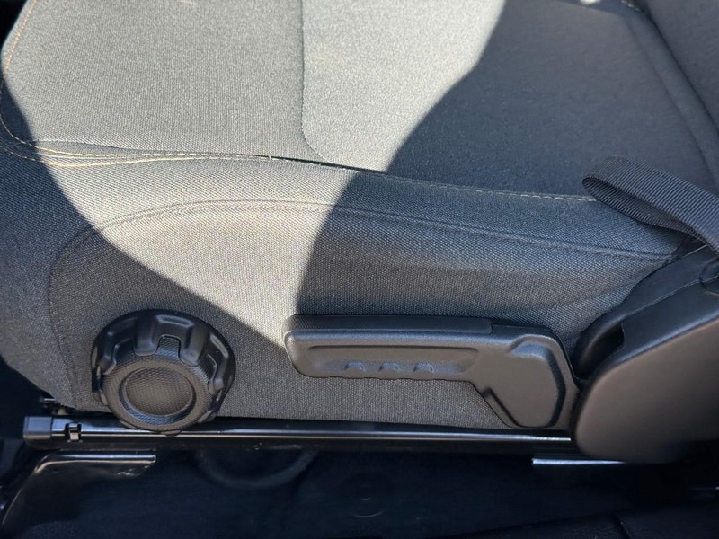 Jeep Wrangler 4xe Vehicle Full-screen Gallery Image 16