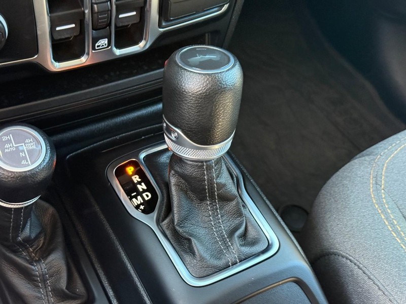 Jeep Wrangler 4xe Vehicle Full-screen Gallery Image 20