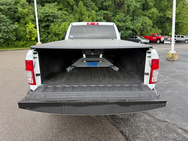 Ram 3500 Vehicle Image 07