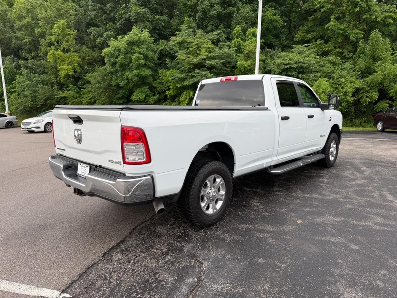 Ram 3500 Vehicle Image 09