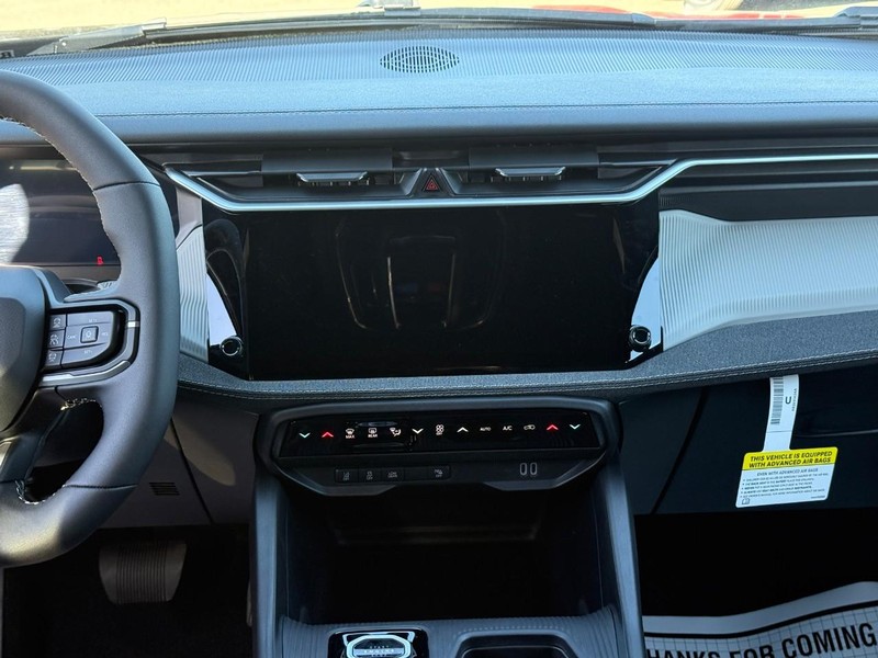 Jeep Cherokee Vehicle Image 12
