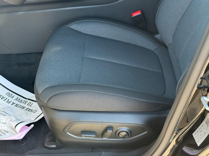 Jeep Cherokee Vehicle Image 15