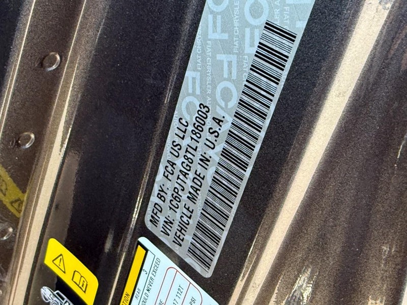 Jeep Gladiator Vehicle Image 18