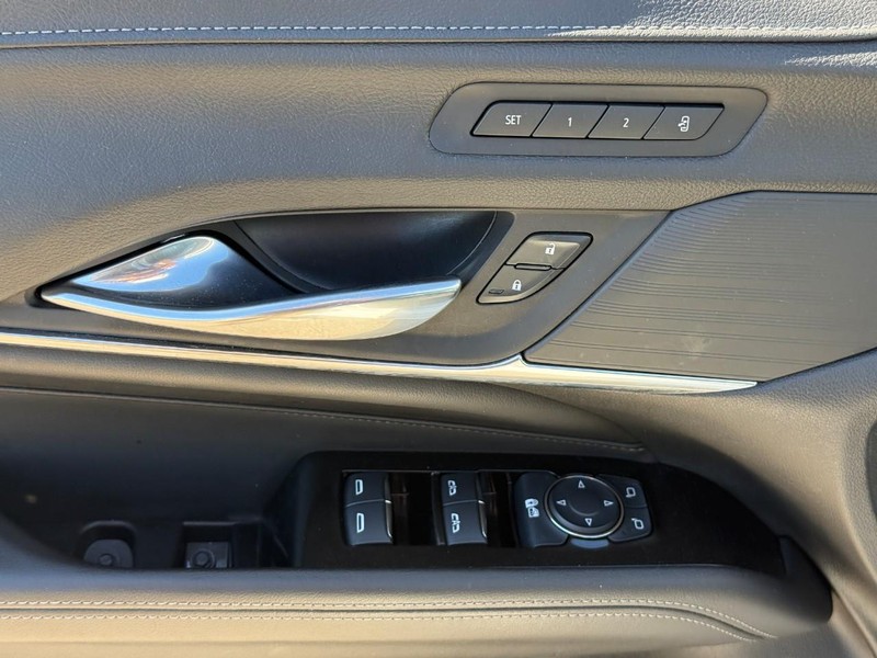 Cadillac CT4 Vehicle Image 21