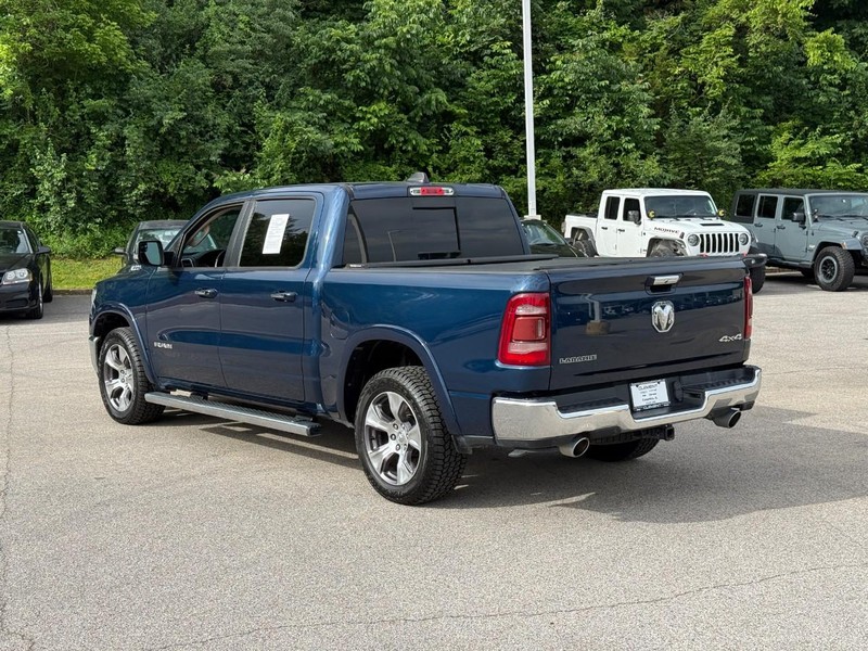 Ram 1500 Vehicle Full-screen Gallery Image 3