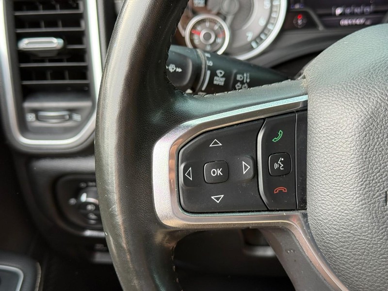 Ram 1500 Vehicle Full-screen Gallery Image 20