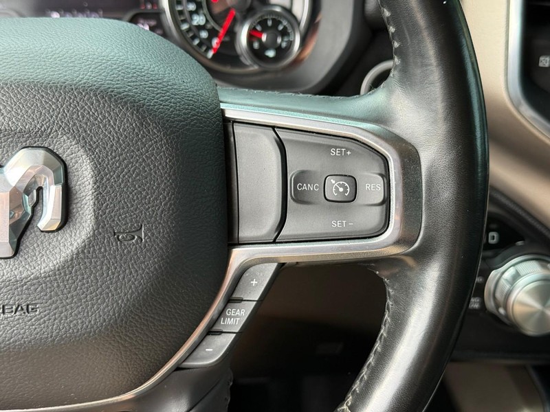 Ram 1500 Vehicle Full-screen Gallery Image 21