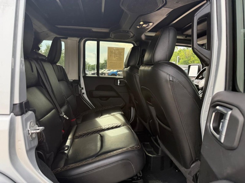 Jeep Wrangler 4xe Vehicle Full-screen Gallery Image 10