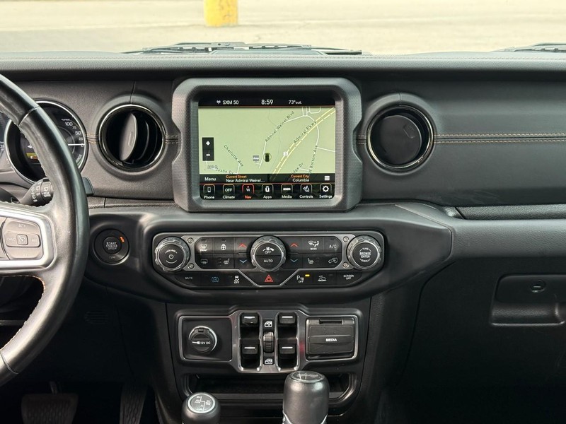 Jeep Wrangler 4xe Vehicle Full-screen Gallery Image 13