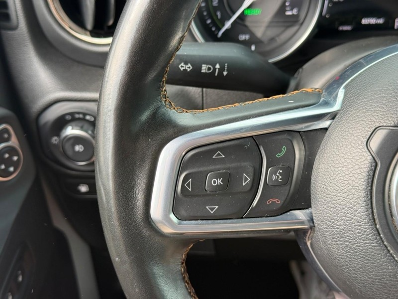 Jeep Wrangler 4xe Vehicle Full-screen Gallery Image 18