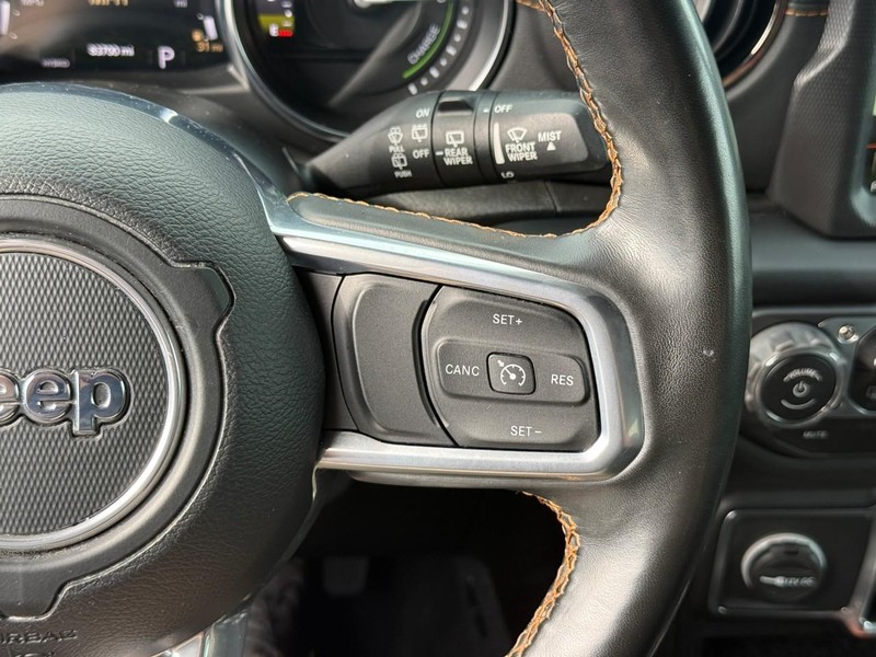 Jeep Wrangler 4xe Vehicle Full-screen Gallery Image 19