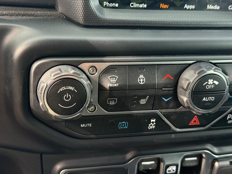 Jeep Wrangler 4xe Vehicle Full-screen Gallery Image 21