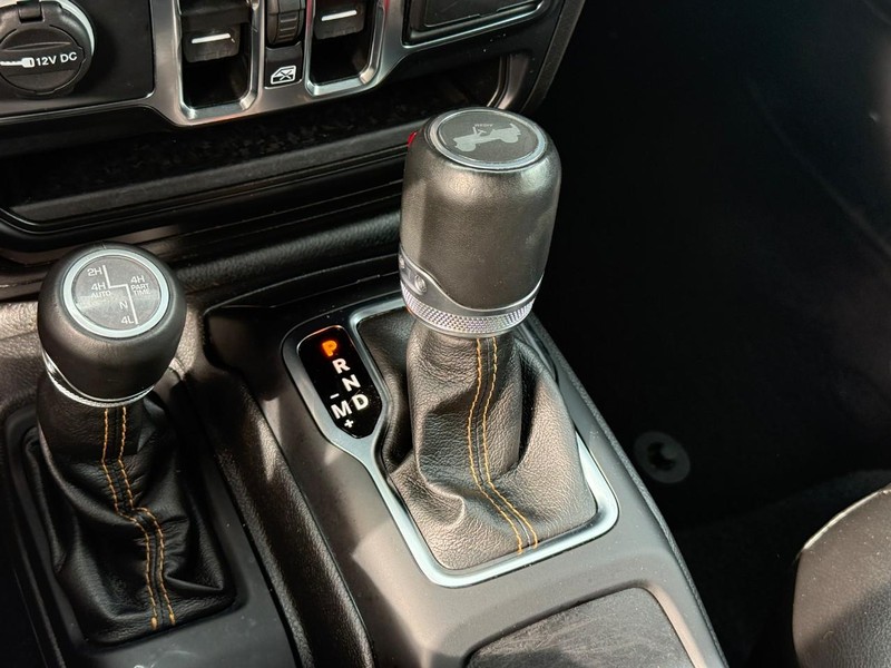 Jeep Wrangler 4xe Vehicle Full-screen Gallery Image 22