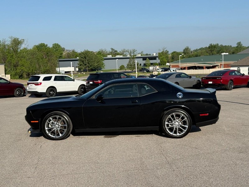 Dodge Challenger Vehicle Image 03