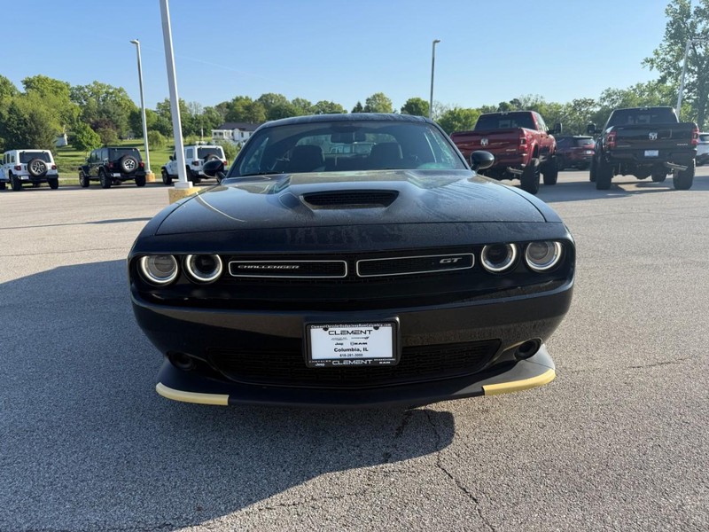 Dodge Challenger Vehicle Image 09