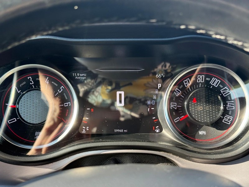 Dodge Challenger Vehicle Image 19