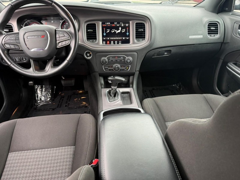 Dodge Charger Vehicle Image 14