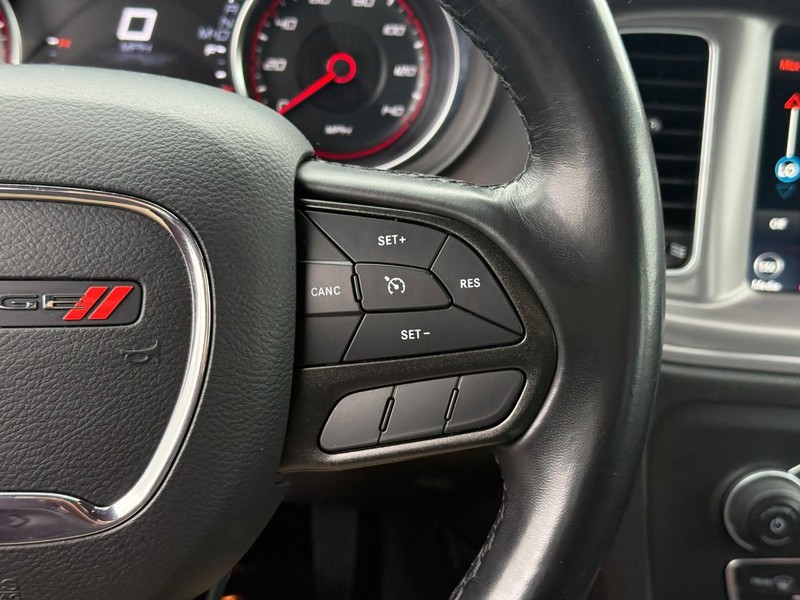 Dodge Charger Vehicle Image 21