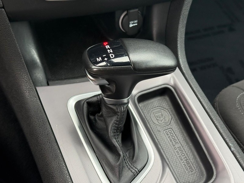 Dodge Charger Vehicle Image 23