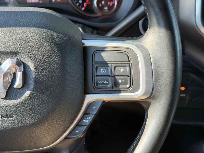 Ram 3500 Vehicle Full-screen Gallery Image 20