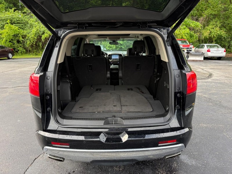 GMC Acadia Vehicle Image 07