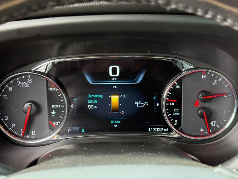 GMC Acadia Vehicle Image 24