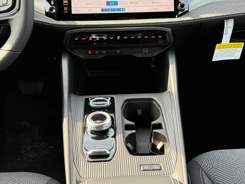 Jeep Cherokee Vehicle Full-screen Gallery Image 9