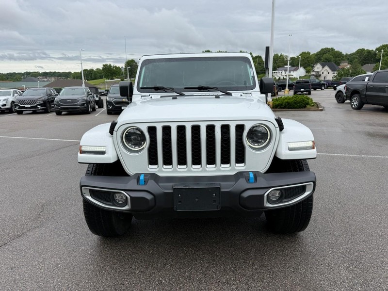 Jeep Wrangler 4xe Vehicle Full-screen Gallery Image 9