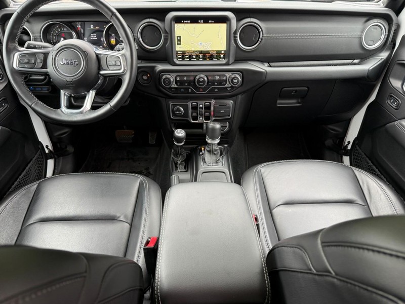 Jeep Wrangler 4xe Vehicle Full-screen Gallery Image 11