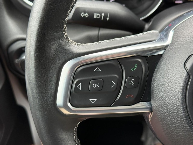 Jeep Wrangler 4xe Vehicle Full-screen Gallery Image 18