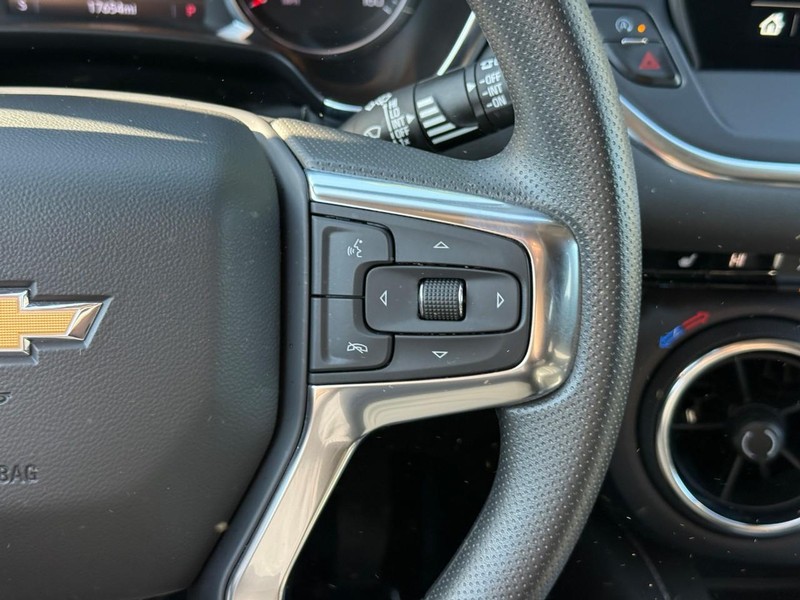 Chevrolet Blazer Vehicle Image 23