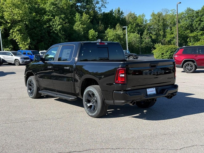 Ram 1500 Vehicle Image 04