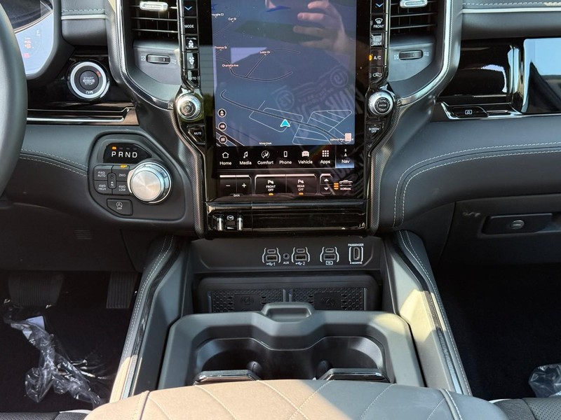 Ram 1500 Vehicle Image 12