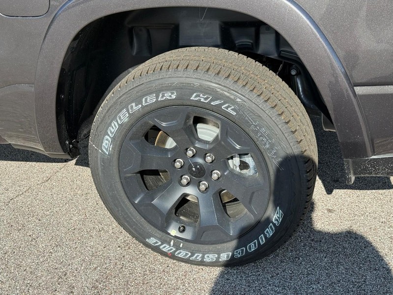 Ram 1500 Vehicle Image 05